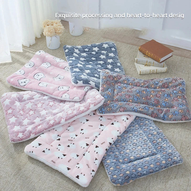Flannel Pet Sleeping Mat – Soft Dog & Cat Bed